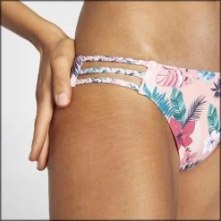 Bikini A Fascia Imbottita 81349 Donna Ysabel Mora -Triumph Italia 2025 2010796 3